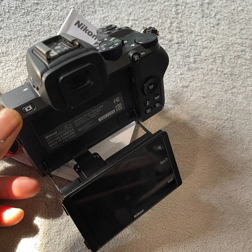 Nikon z50 body used but slightly ! No damage everything work 100%